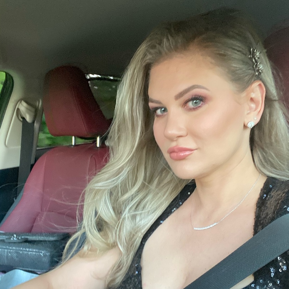 Meet your Posher, Paulina